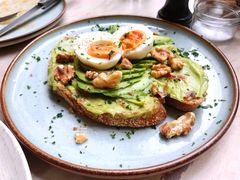 牛油果煮蛋吐司-RAC BAR(安福路店)