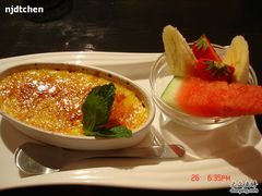 焦糖布利配水果-美丽心情蛋糕(江苏路店)