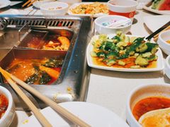 -海底捞火锅鲜切牛肉主题店(长寿路店)