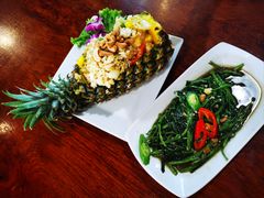 -Dang restaurant (patong phuket)