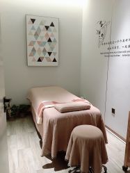 -诗丽华黛美容院