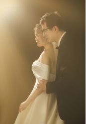 -雪中彩影婚纱摄影·微光艺术中心