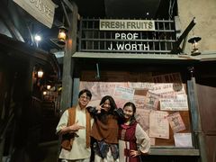 -暴风岛沉浸式体验馆(百联世纪店)