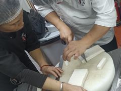 -周渝食惦·酸菜鱼精致川菜(横岗店)