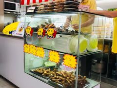 面包甜点陈列柜-张飞木薯羹(金鱼巷店)