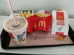 -麦当劳(湛江大厦店)