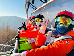 -石京龙滑雪场-停车场