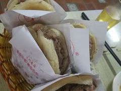 -闫家驴肉老店(华电一校店)