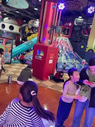 -欧酷世界动力星球(王府井奥莱UP TOWN店)