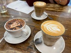 -FLOVIE FLORIST CAFE