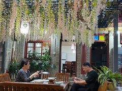 大堂-阿鹏故事云南野生菌火锅(人民路店)