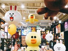-LINE FRIENDS Garosu-gil Flagship Store