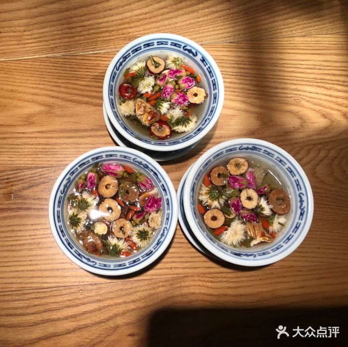 首秀·四川料理(顺德新都荟店)八宝茶图片