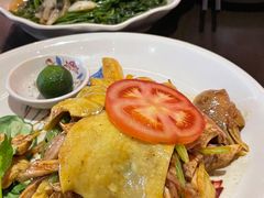 -大头虾越式风味餐厅(光明广场店)