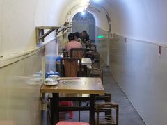 -洞庭洲·防空洞火锅·铜锅涮肉·烧烤(新百广场店)