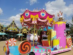 -七彩云南欢乐世界