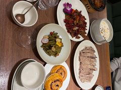 -贯贯吉·清真餐厅(浙江中路店)