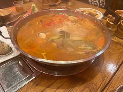 -亮欢寨酸汤鱼(沙冲路店)