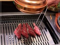 -臻牛烤肉