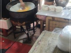 大堂-周记热干面豆皮大王(桃花东街店)