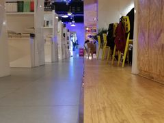 -新华里咖啡书吧(新华书店小寨店)