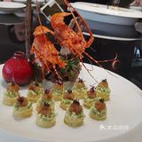 我只需要把菜送到嘴里就好了[调皮]