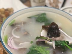 羊肉汤-清真·玛丽亚新疆菜主题餐厅(浙江中路店)