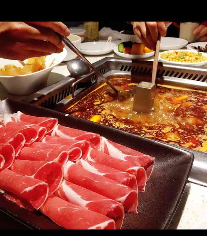 海底捞火锅(方圆荟店)-"海底捞,朋友请客去吃的,我吃的黄兴广场前.
