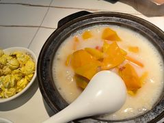 -阿瓦山寨·湘菜现炒·剁椒鱼头王(咸阳总店)