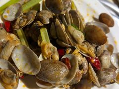 -休记光头香辣蟹干锅店(衣冠庙店)