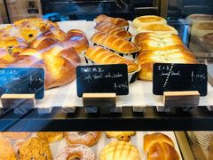 -BONBON BAKERY