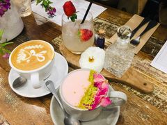 -FLOVIE FLORIST CAFE