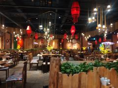 大堂-老滇山寨•云南特色菜•地方菜•民族风情歌舞表演(金碧店)