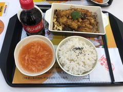 -鲲少爷烤鱼饭.螺蛳粉·清真(爱琴海店)