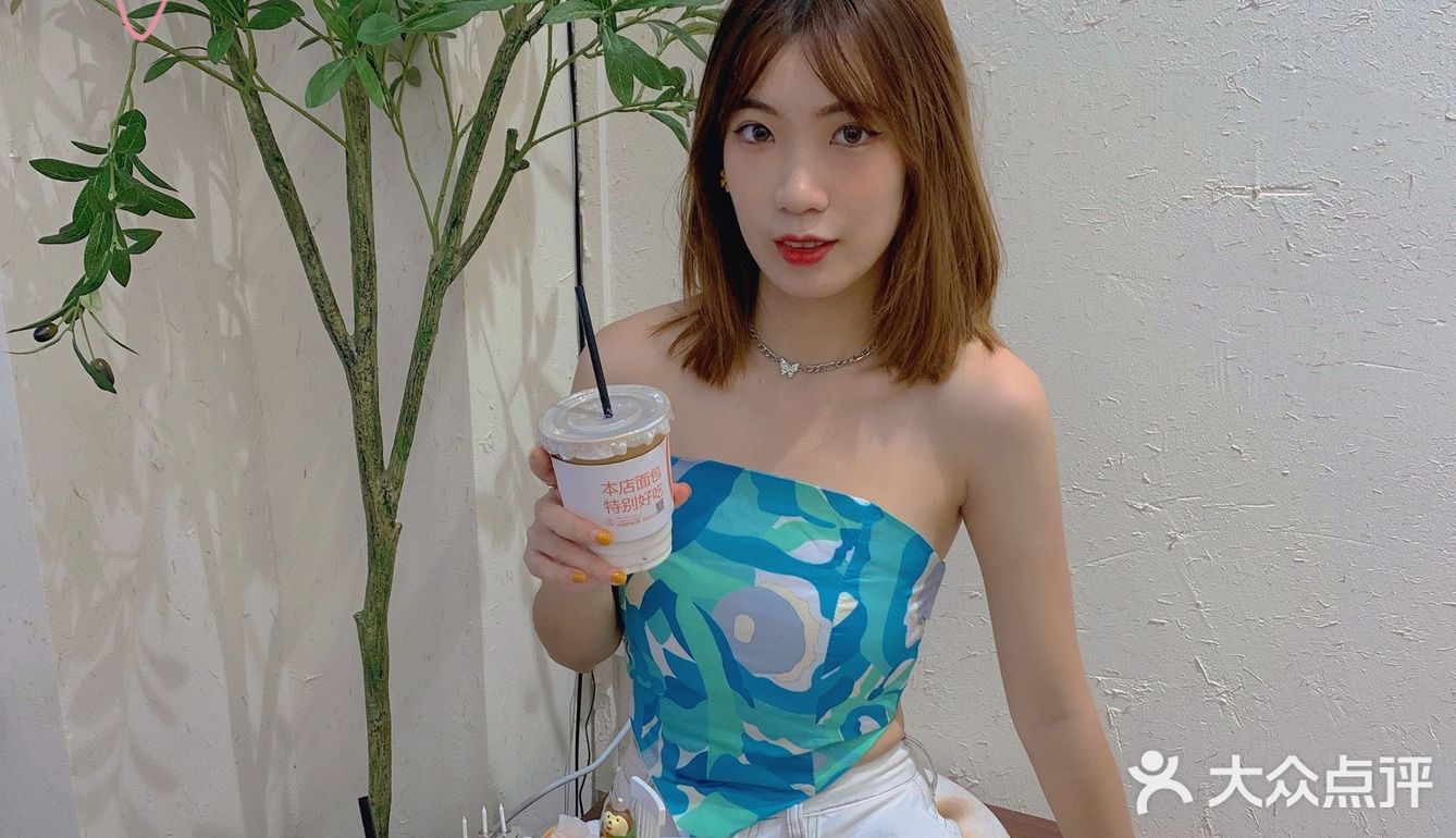发现一家不含添加的宝藏面包店！冰淇淋面包超好吃[调皮]