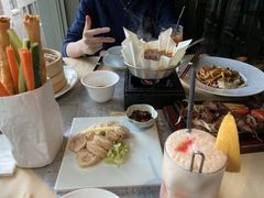 -穹六人间 people 6(岳阳路店)
