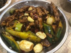 -江城燕子大排档(江汉路步行街店)