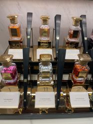 -法国娇兰精品店