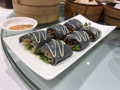 -景月阁空中食府(希尔顿酒店)