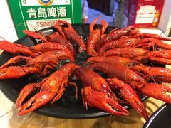 -虾弄弄海派小龙虾·牛羊蝎子火锅