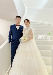 -艾米丽婚纱礼服