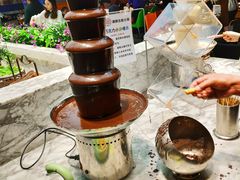 巧克力喷泉-火锅岛潮牌自助餐厅(天津天佑城店)