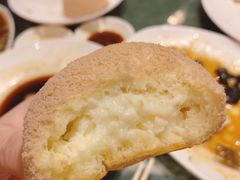 酥皮牛奶包-金玉满堂潮州酒楼(无限极荟购物广场店)