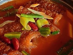 酸腌菜红豆炖黑皮子-半山腰·云南菜(侨福芳草地店)