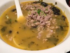 酸汤肥牛-鹿港小镇(悠唐店)