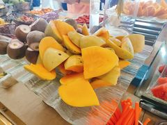 -荣誉国际酒店-云顶旋转餐厅