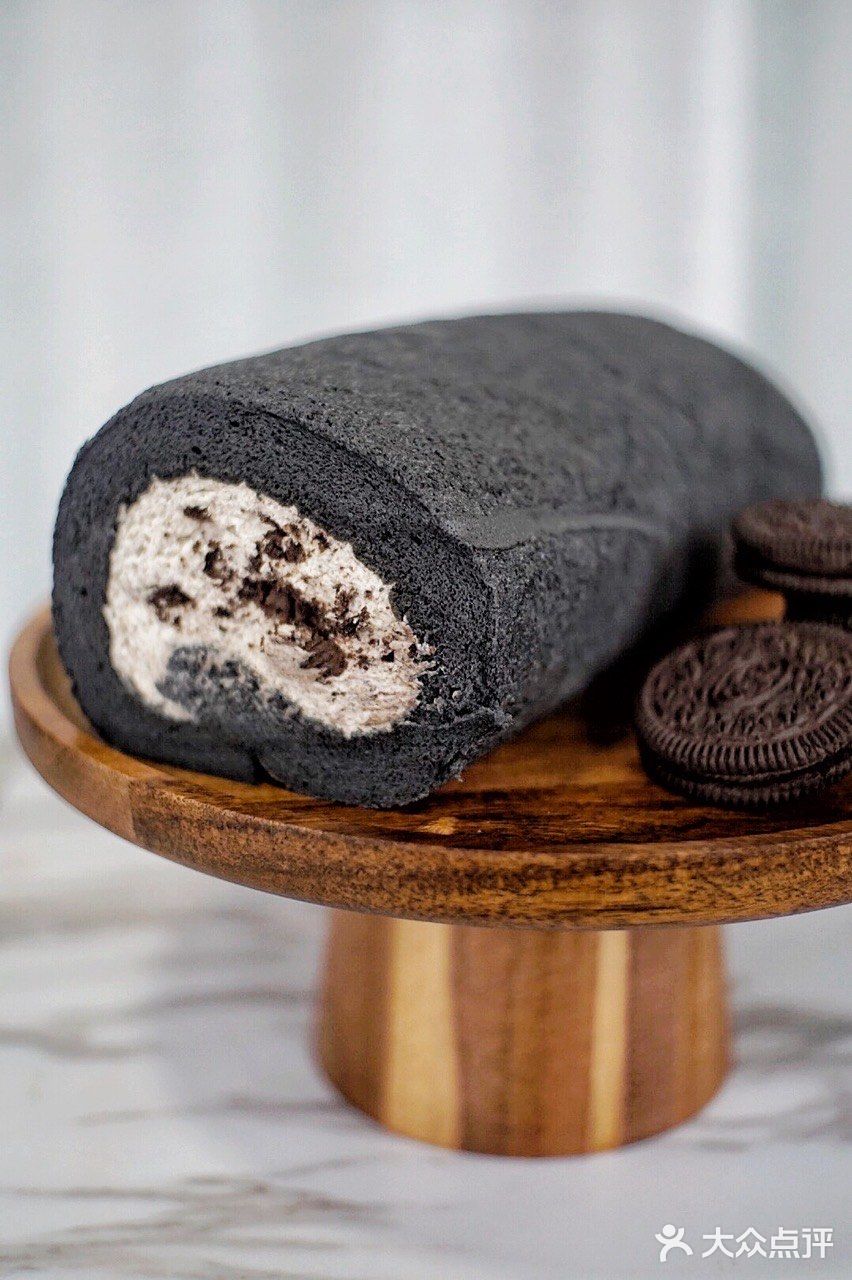 高颜值奥利奥蛋糕卷食谱·谁说不能黑白配?