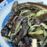 清蒸茄子，软糯可口，清淡也能下饭～