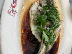 清蒸鲈鱼-万山楼海鲜酒家·二十三年老字号