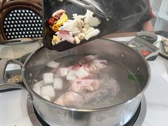 -喃喃椰·糟粕醋·椰子鸡火锅(七堡花园店)